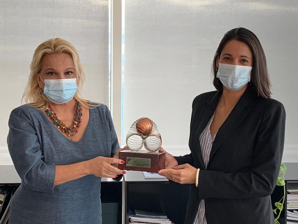 Entrega del reconocimiento FEI a la FPCM