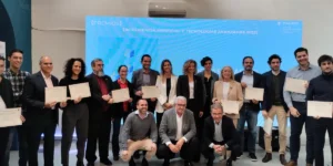 Candela Sancho, de Detektia, Premio IA y Tecnologías Avanzadas 2023 del Ayto. de Madrid, con el resto de los galardonados.