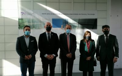 Algunas de las autoridades asistentes al acto de los 20 años de la FPCM.